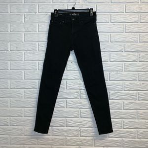 Black Hollister denim jeans